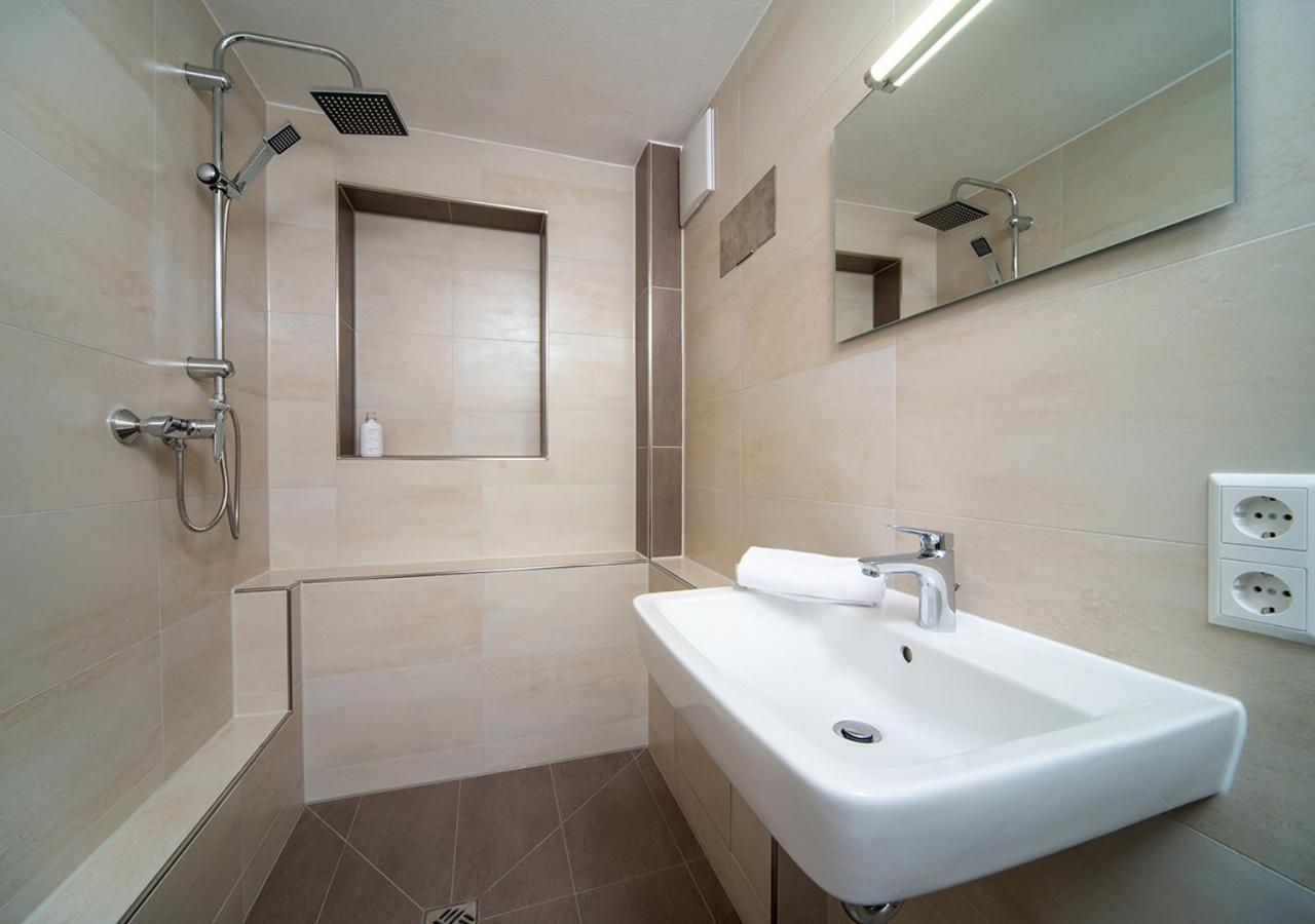 Ochsenhausen Hotel Mohren מראה חיצוני תמונה