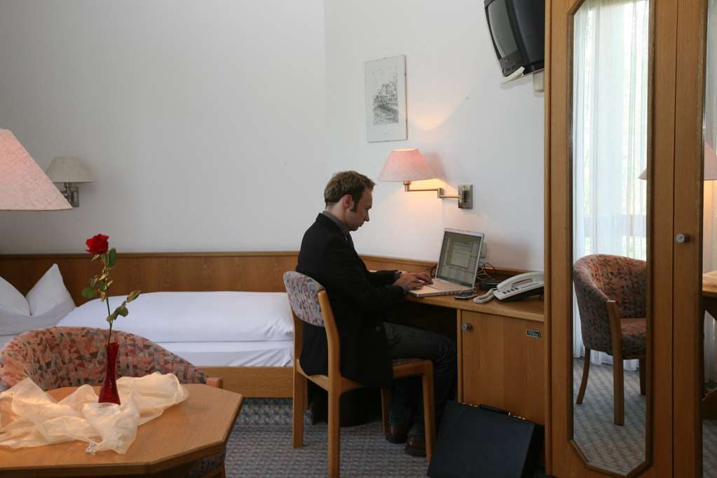 Ochsenhausen Hotel Mohren חדר תמונה